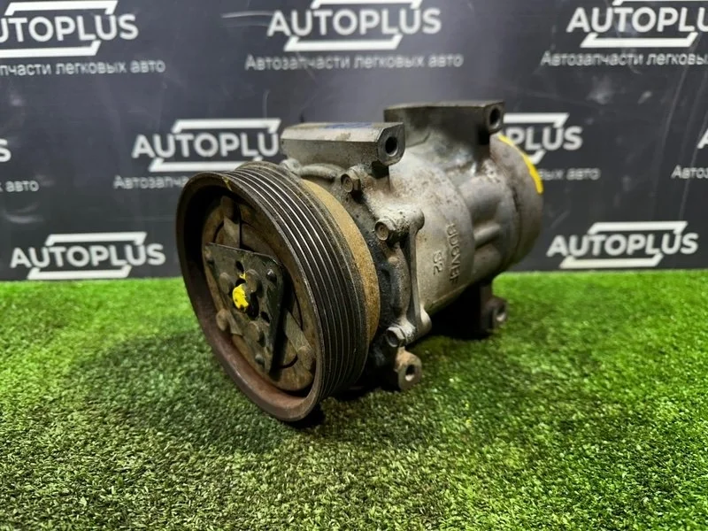 Компресcор кондиционера Renault Clio 2002 7700273801 СЕДАН 1.4 K7JA700