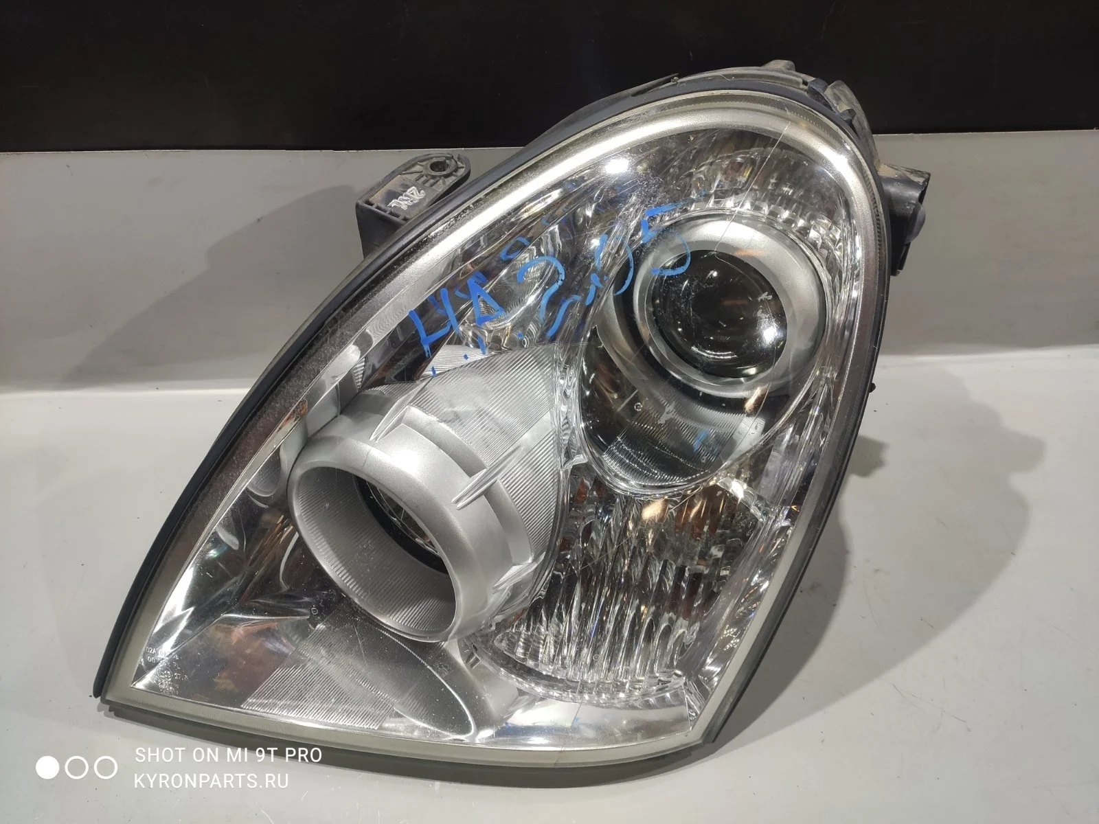 Фара SsangYong Rexton 2012 Y250