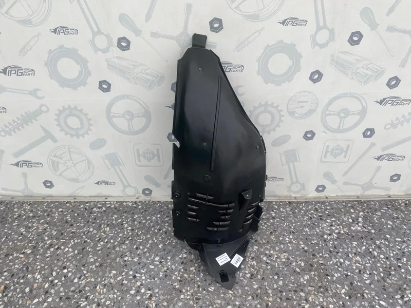 Подкрылок передний правый передняя часть Mercedes-benz W221