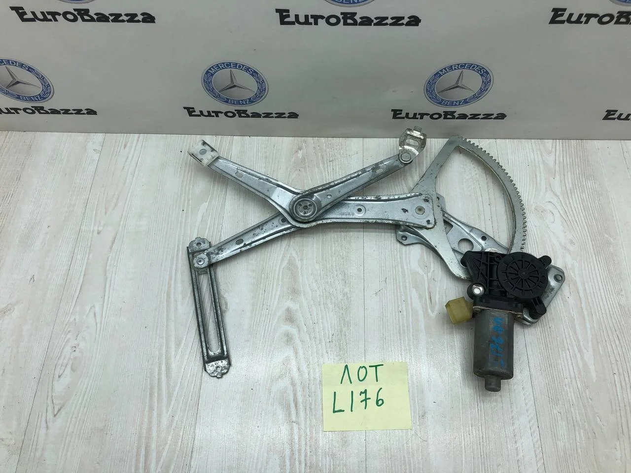 Стеклоподъемник передний правый Mercedes W202