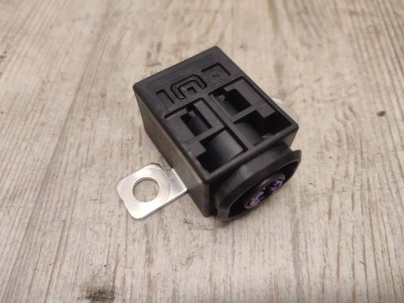 Пиропатрон предохранитель акб Audi Q5 S-line 2018 FY