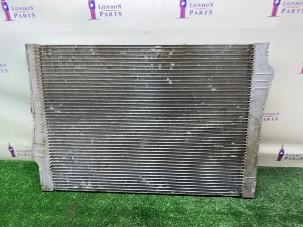 Радиатор охлаждения двигателя BMW X5 30dX E70