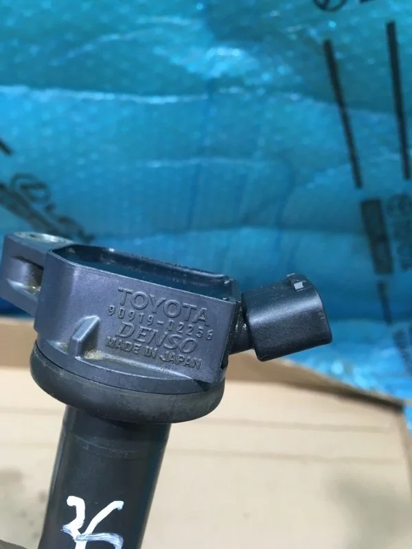 Катушка зажигания LEXUS LX570 2017 9091902256 URJ202 3UR-FE 5.7