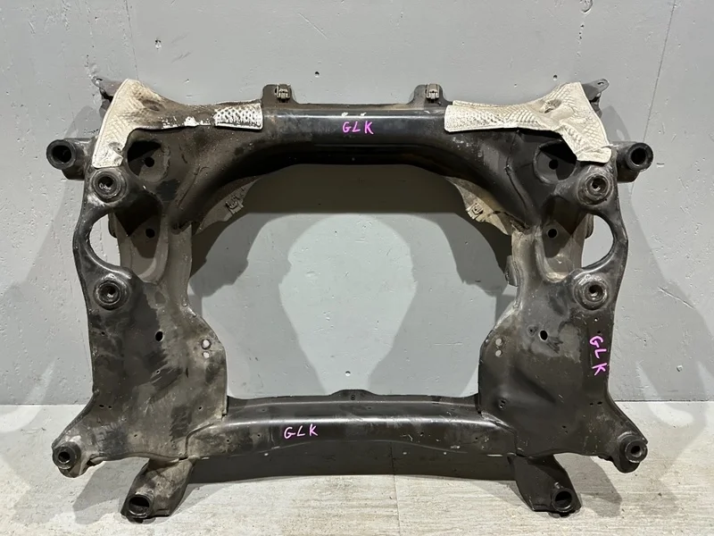 Подрамник Mercedes GLK X204