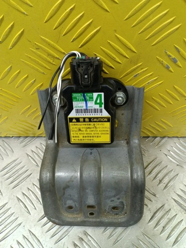Датчик курсовой устойчивости Toyota Hilux (2005-2015) 2014 8918360030 ПИКАП 3.0 D 1KDFTV