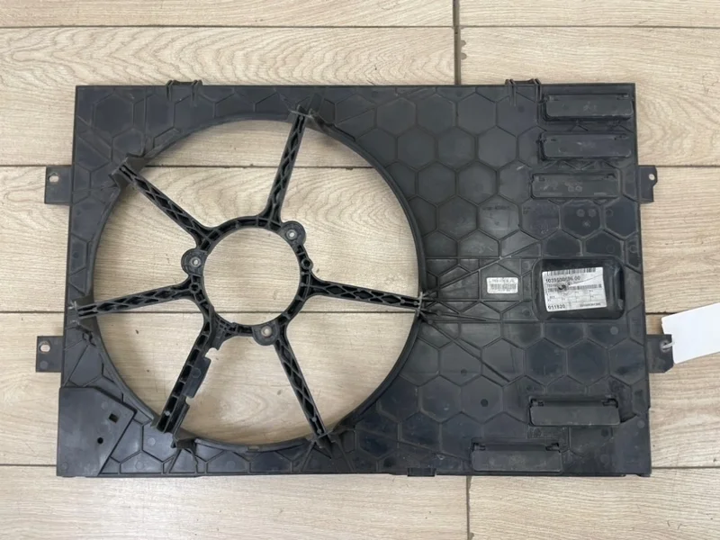 Диффузор вентилятора VW Transporter T5+ GP 2010-2015 7H