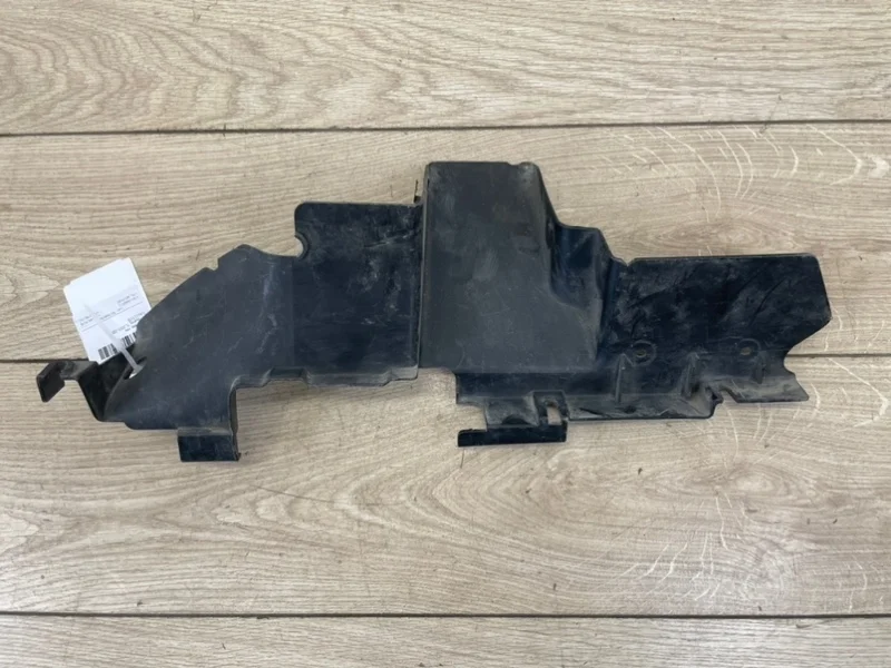 Воздуховод VW Touareg 2003-2007 7L