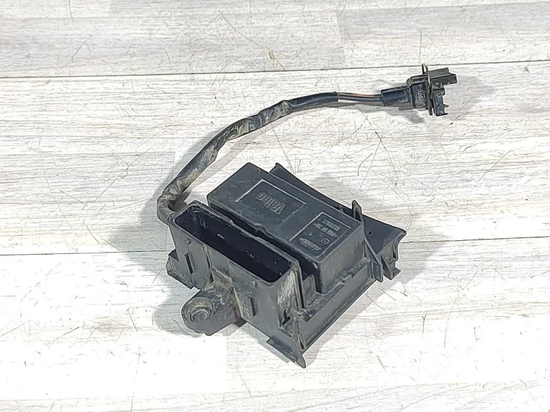 Блок управления вентилятором Opel Vectra 2004