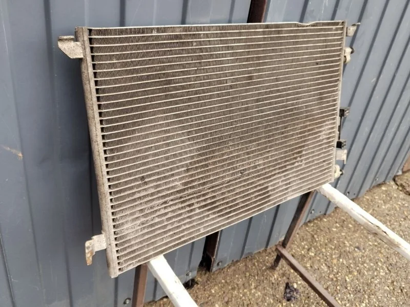 Радиатор кондиционера Opel Vectra 2004