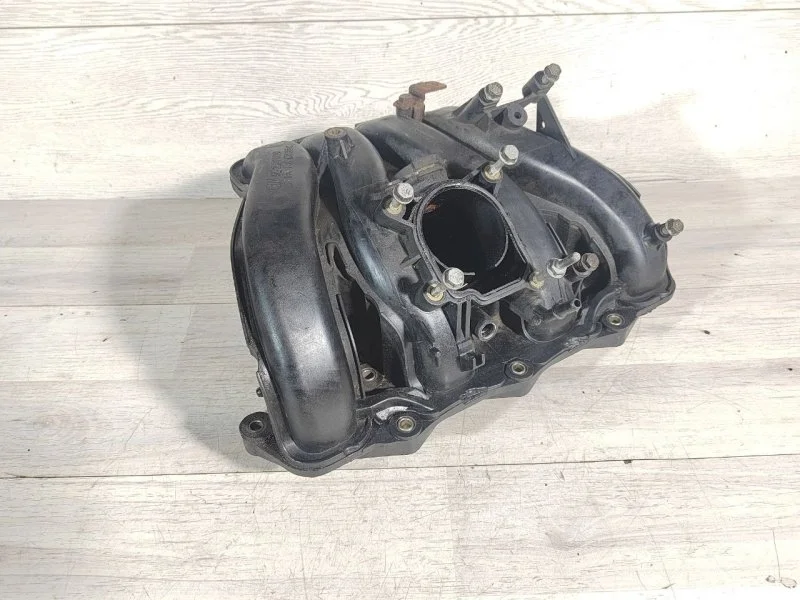 Коллектор впускной Opel Vectra 2004