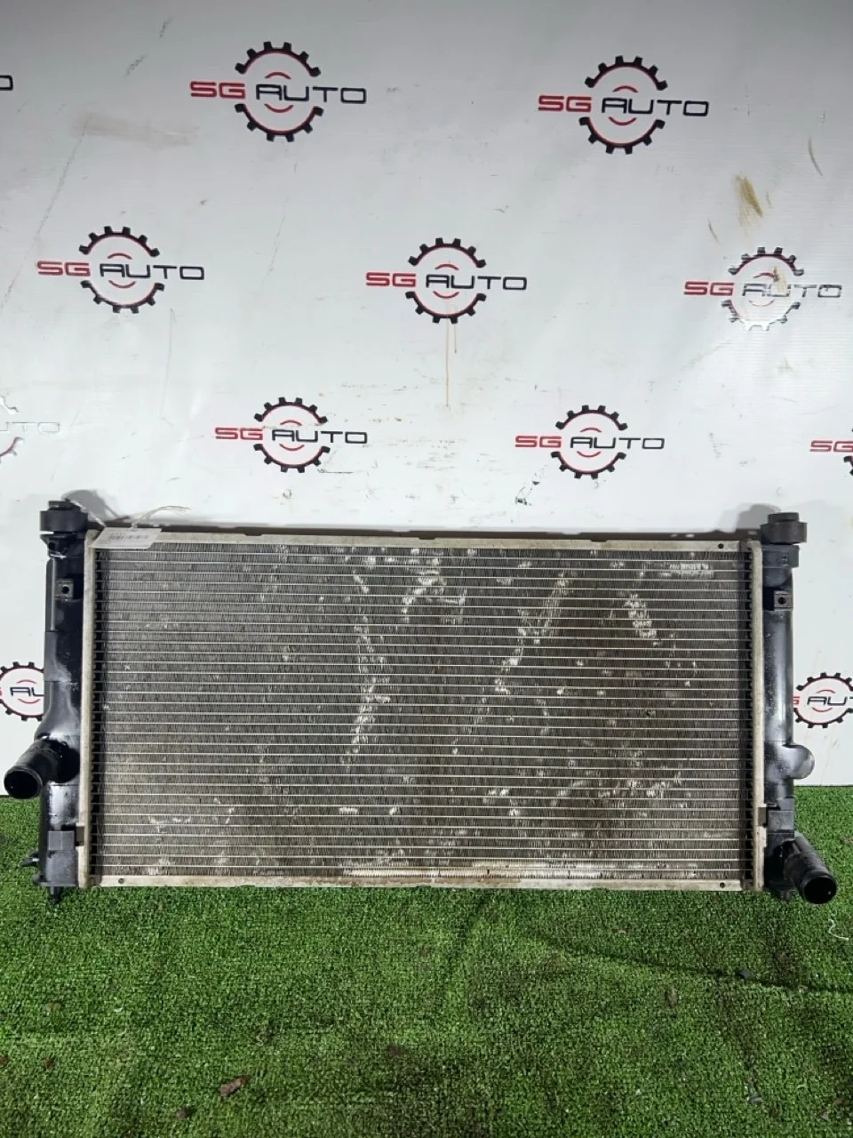 Радиатор основной Toyota Celica 1999 ZZT231