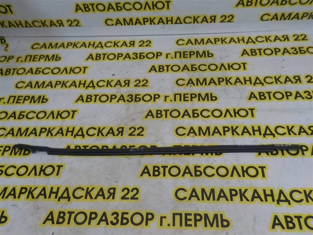 Накладка стекла заднего правого KIA RIO III (2011—2015)