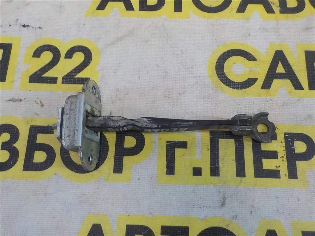 Ограничитель двери Nissan X-Trail II (2007—2011)