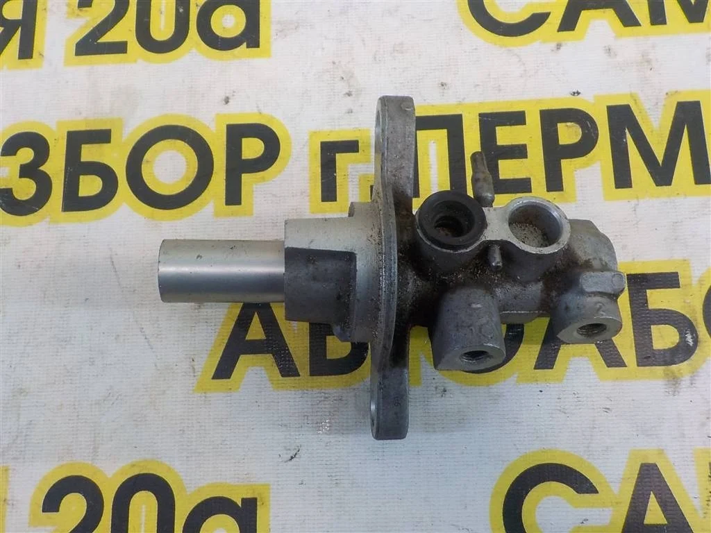 Цилиндр тормозной главный Toyota Corolla X (2006—2010)