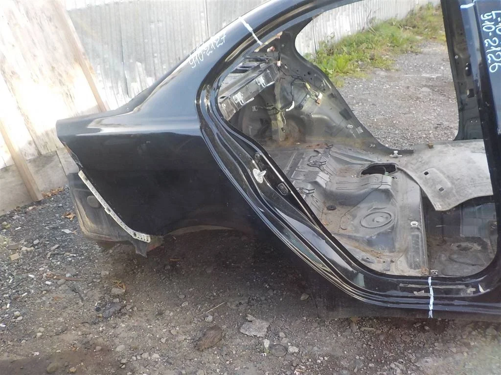 Крыло заднее правое Mitsubishi Lancer X (2007—2010)