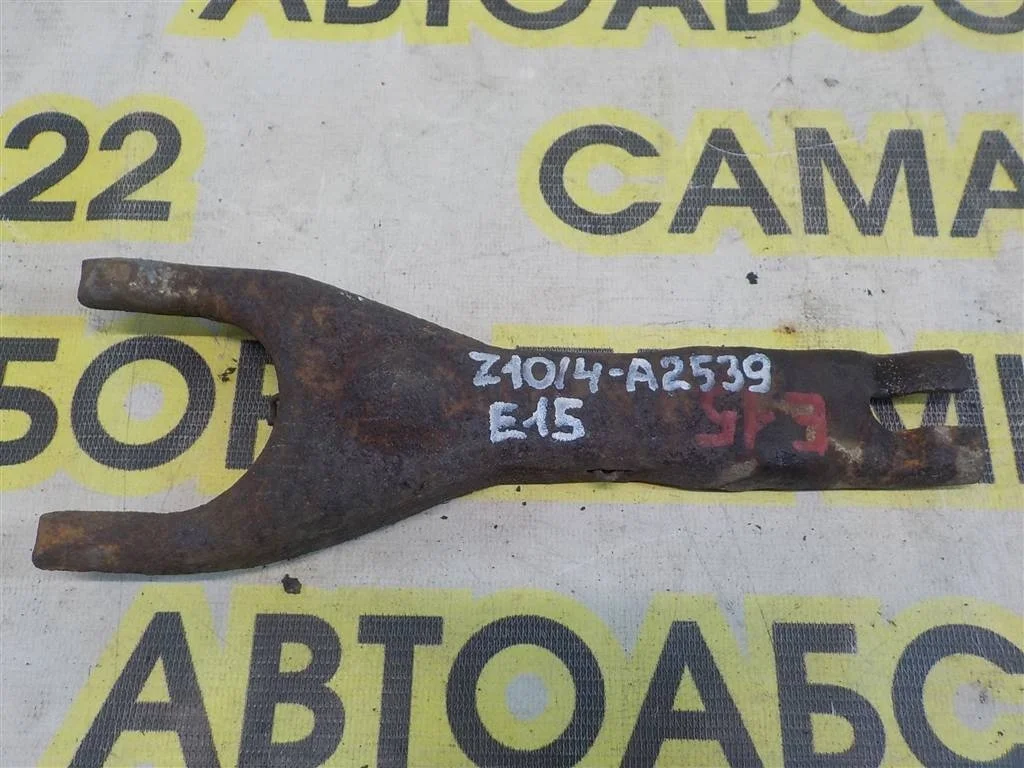 Вилка сцепления Toyota Corolla X (2006—2010)