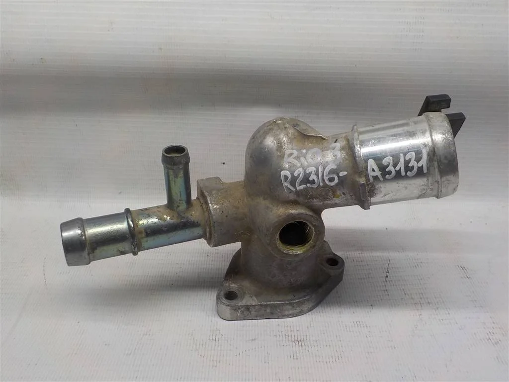 Фланец двигателя системы охлаждения KIA RIO III (2011—2015)