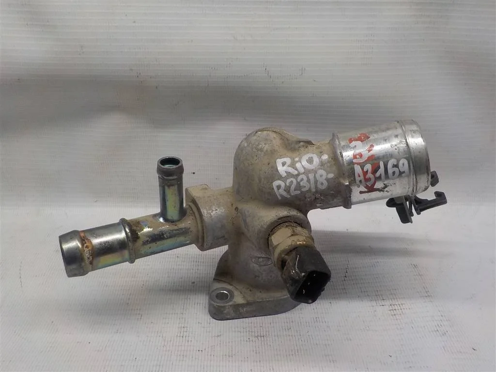 Фланец двигателя системы охлаждения KIA RIO III (2011—2015)