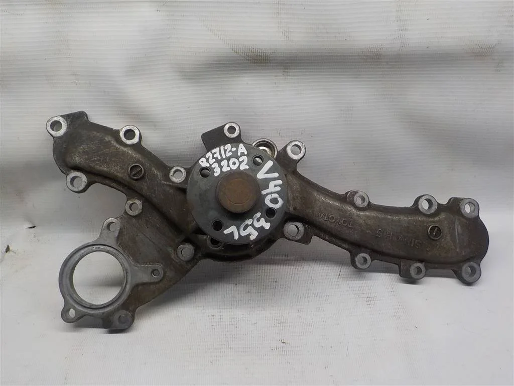 Насос водяной (помпа) Toyota Camry XV40 (2006—2009)