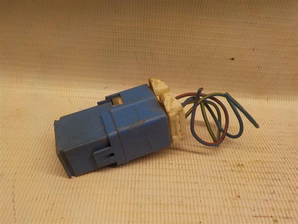 Реле Nissan Primera P12 (2001—2008)