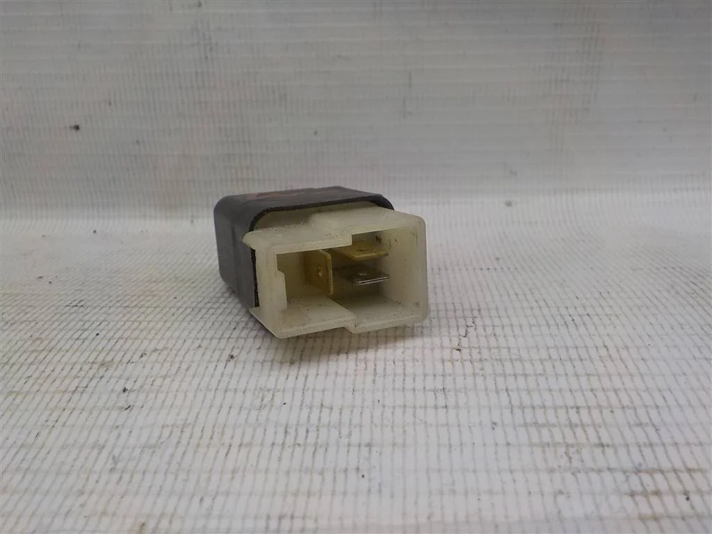 Реле Nissan Almera N16 (2000—2003)