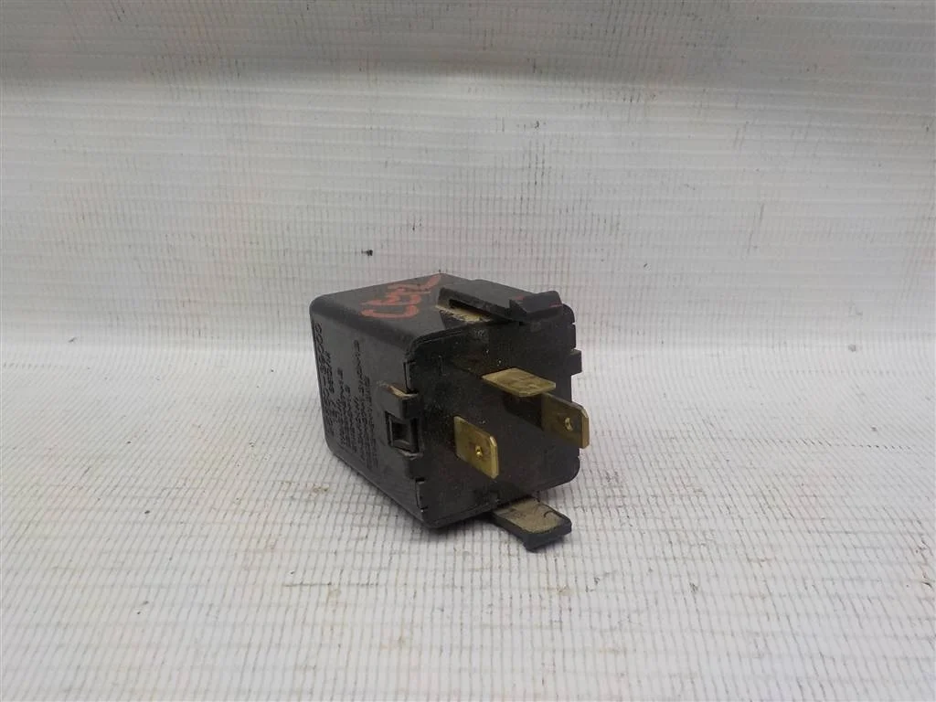 Реле поворотов Hyundai Getz I рестайлинг (2005—2011)