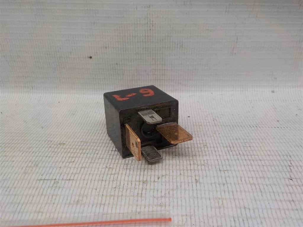 Реле Mitsubishi Lancer IX (2000—2007)