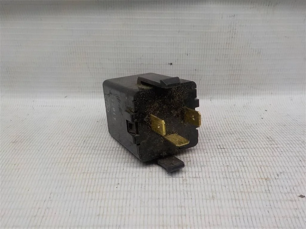 Реле поворотов Hyundai Sonata IV рестайлинг (2001—2012)