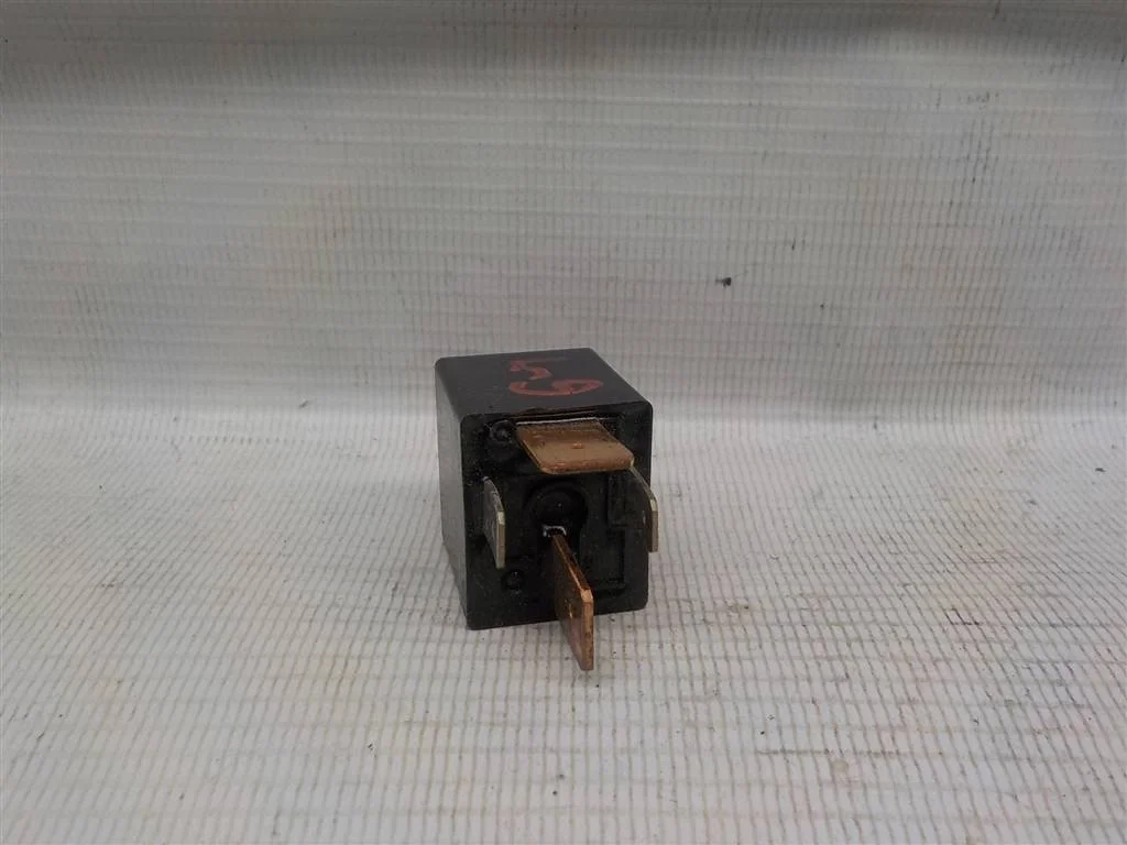 Реле Mitsubishi Lancer IX (2000—2007)