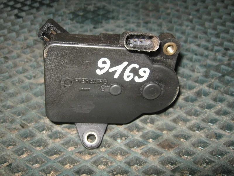 Сервопривод заслонок Jeep Grand Cherokee WH WK