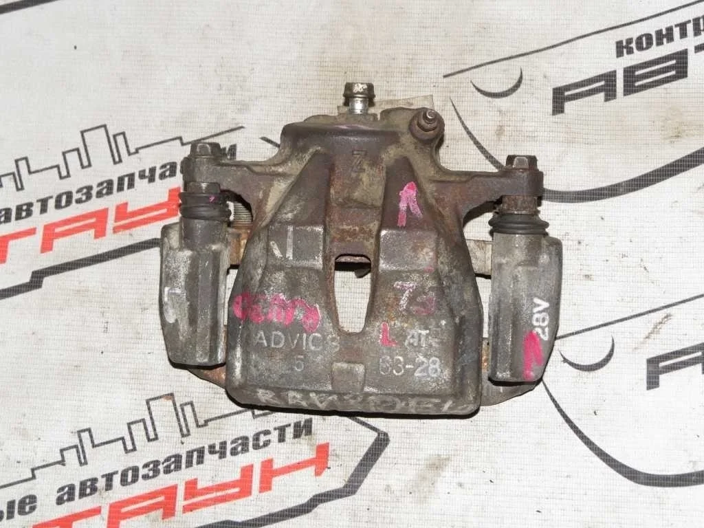 СУППОРТ В СБОРЕ TOYOTA ... CAMRY HARRIER MARK X ZIO PRIUS ALPHA RAV4 ... ZSA44 ZSU60 ZSU65 ZVW40W ZVW41W 6328 ПЕРЕДНИЙ ЛЕВЫЙ 2WD 4WD СКОБА 28V 4775042090