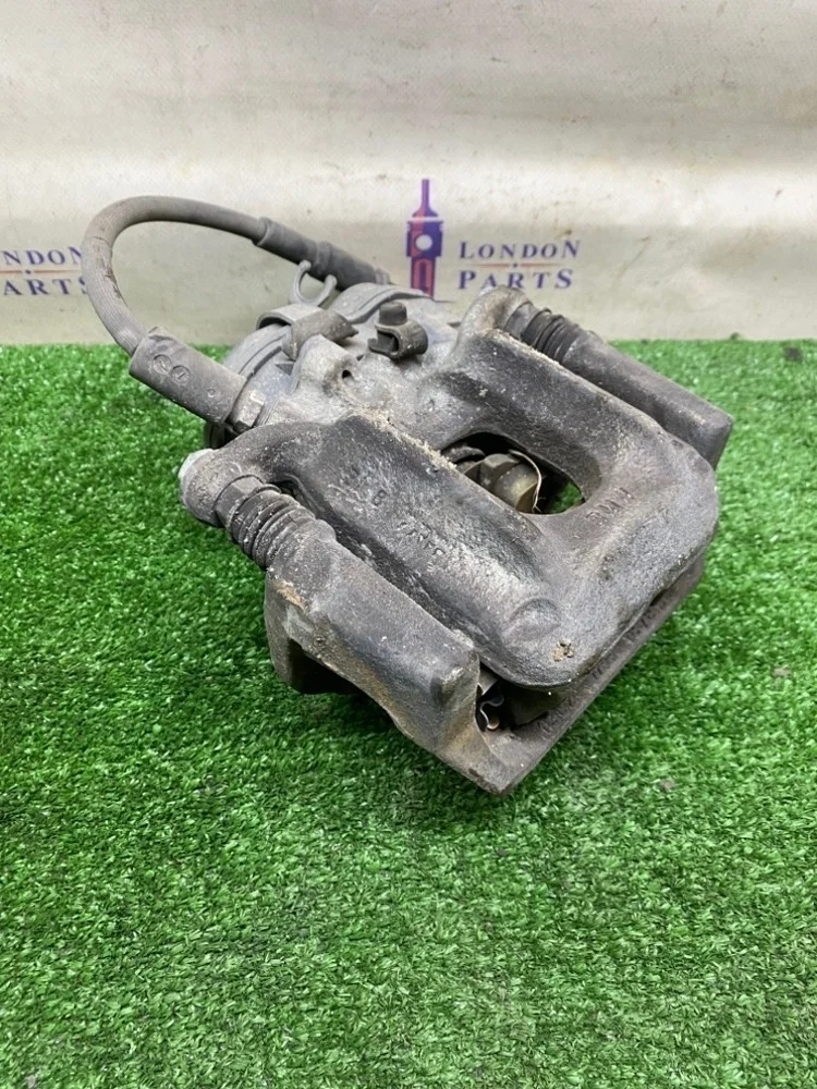 Суппорт тормозной BMW X3 28iX F25