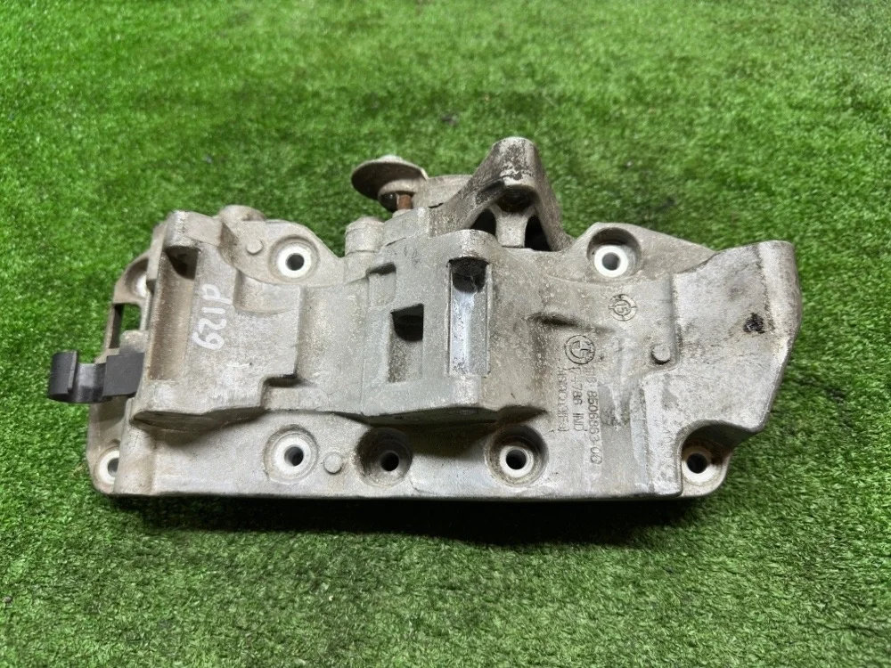 Кронштейн генератора BMW 525D F10