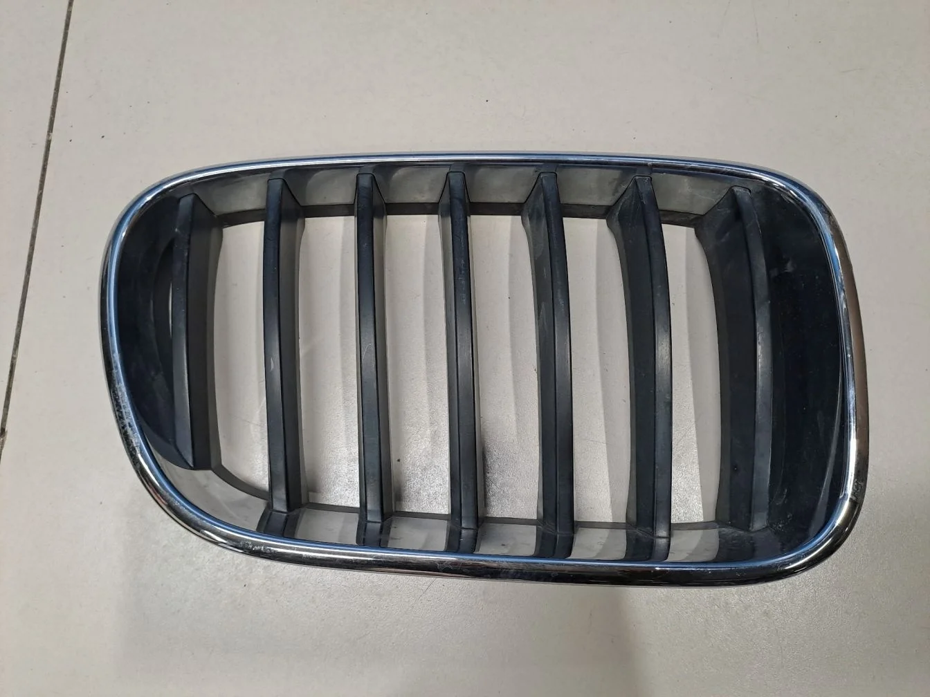 Решетка радиатора правая для BMW X3 F25 2010-2017