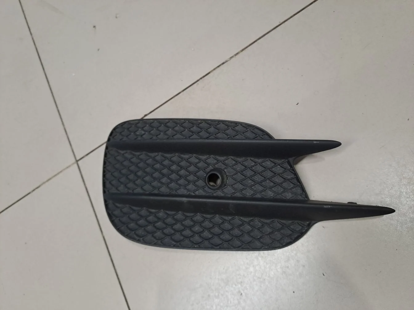 Решётка в бампер левая для Mercedes E-klasse W213 2016-