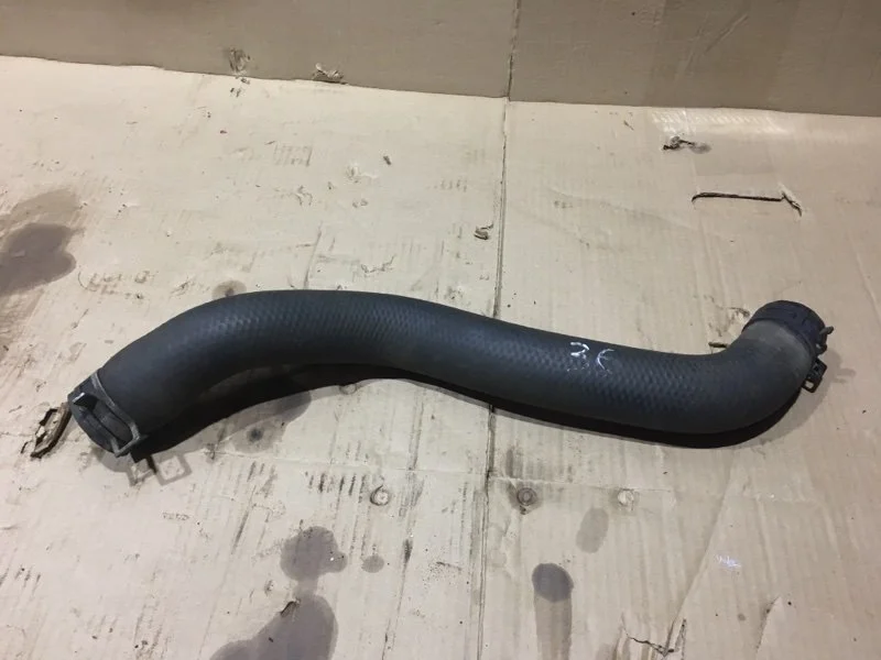 Патрубок радиатора Lexus Lx570 2017 1657238130 URJ202 3UR-FE 5.7