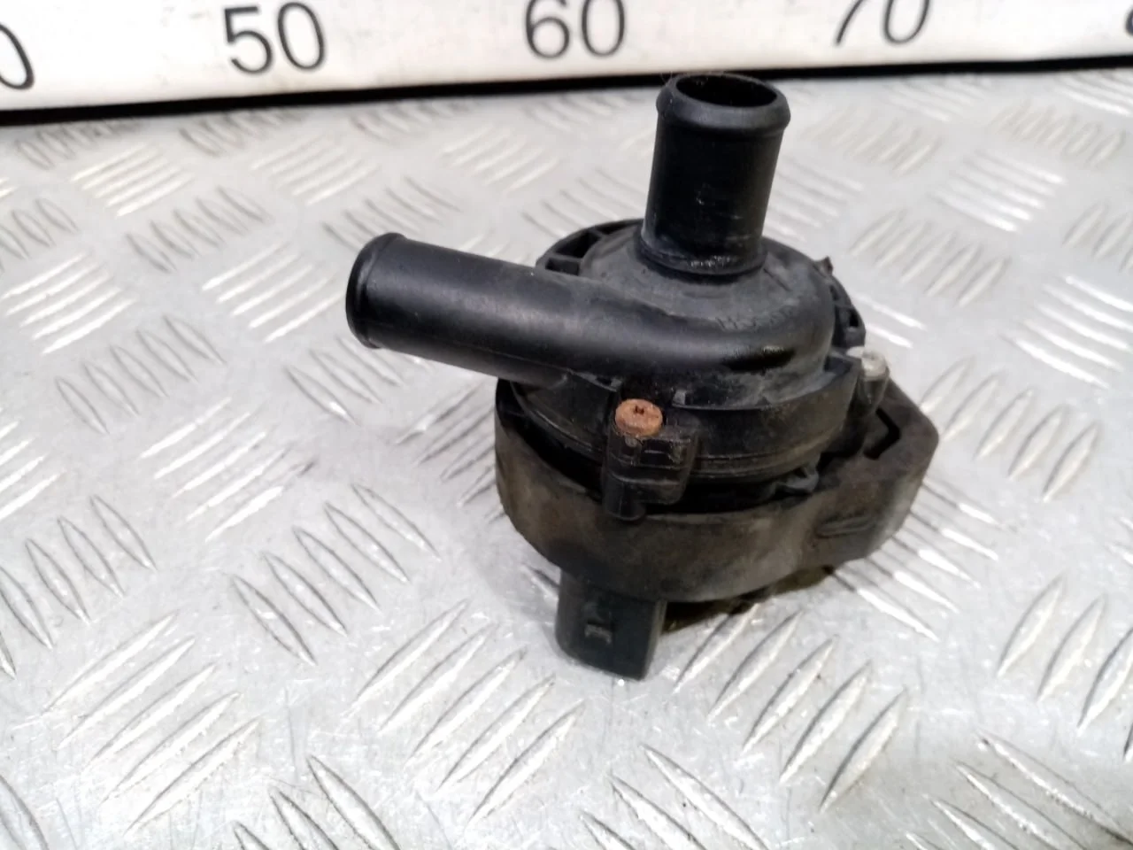 [Б/У] Насос (помпа) электрический [Код: 00537458 ]