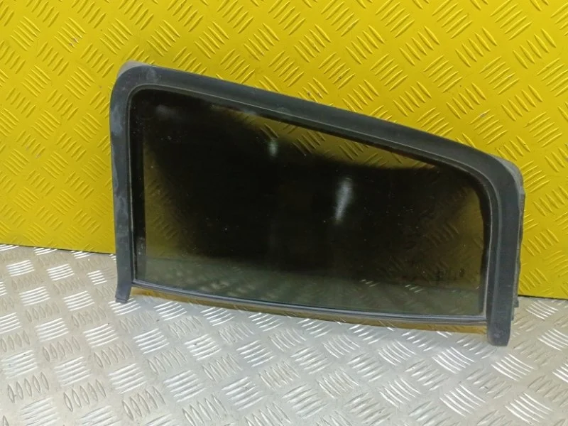 Стекло двери задней левой (форточка) Nissan Pathfinder (R51M) 2004-2013 2006 82263EB33A ВНЕДОРОЖНИК 2.5 D YD25DDTI