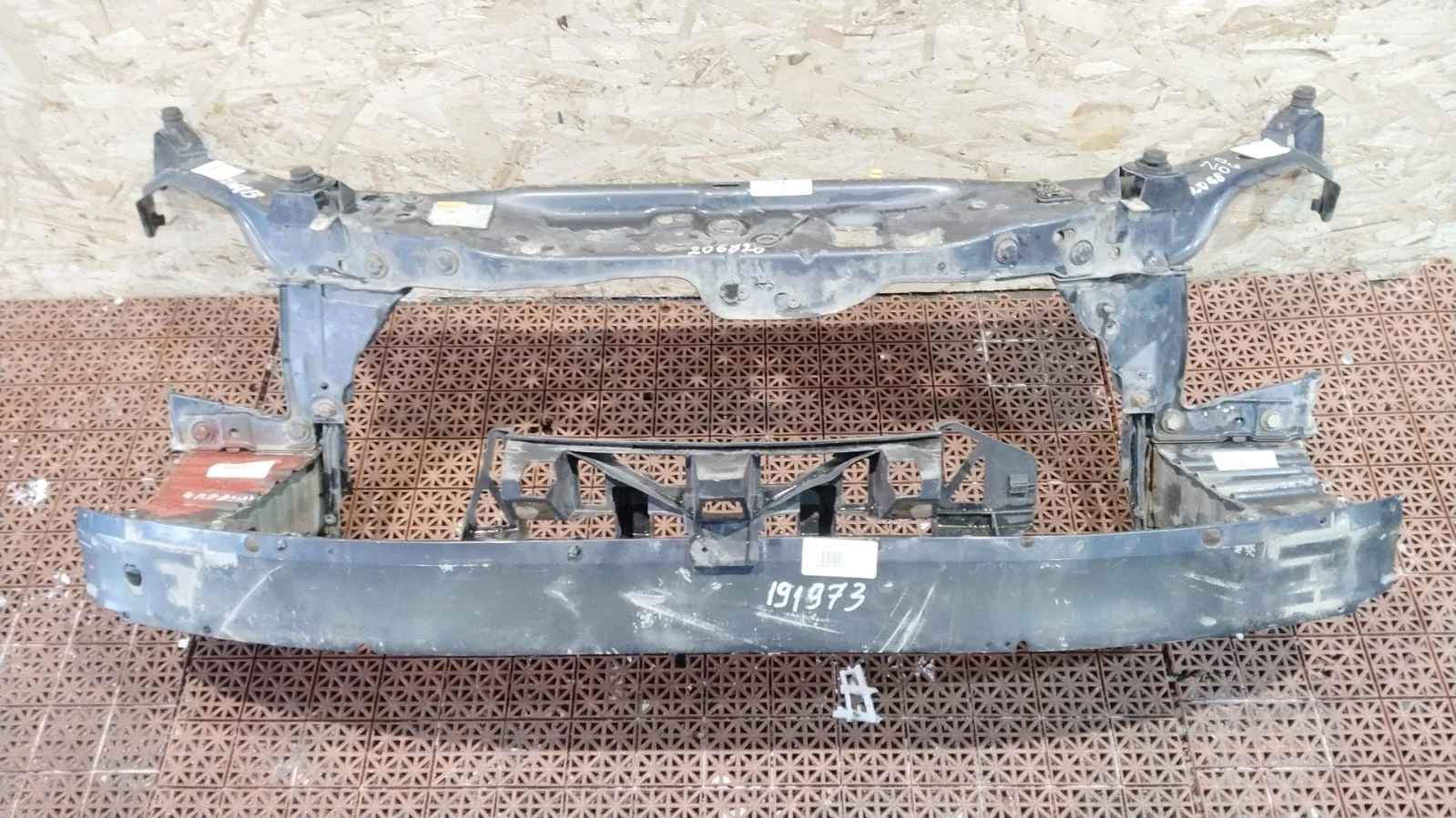 Усилитель бампера OPEL ASTRA H, ZAFIRA B 2004- передний алюминий б/у ASTRA H(2004-2014)