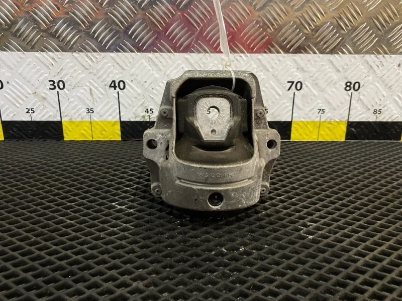 Подушка двигателя Audi A6 2011 8R0199381AL C7 CHV 2.8