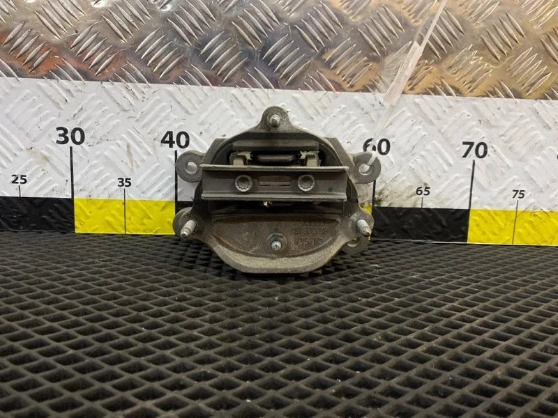 Подушка двигателя Audi A4 2009 8K0399151 B8 CDH 1.8T