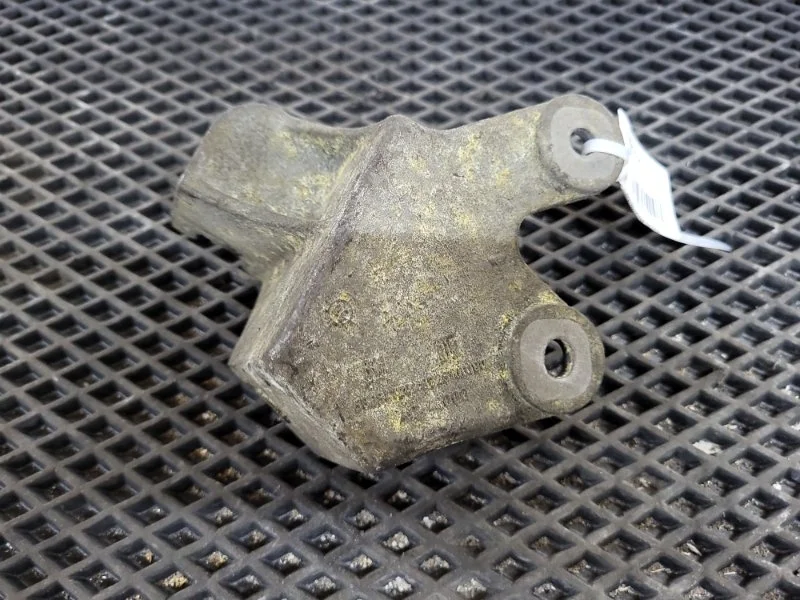 Кронштейн крепления троса Opel Zafira B 55354120 L75 Z22YH