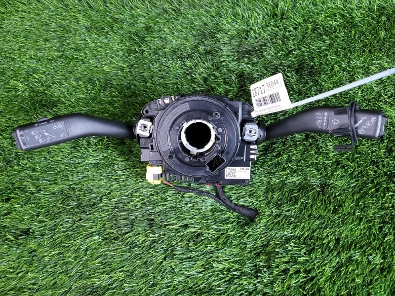 Блок подрулевых переключателей Volkswagen Tiguan 2011 5K0953569 5N CCZ 2.0T