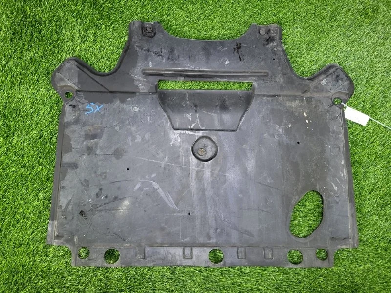 Защита двигателя Audi A5 2008 8K1863822 8T CALA 3.2