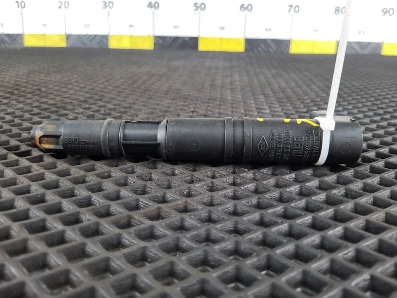 Катушка зажигания Renault Megane || 8200208611 F4R