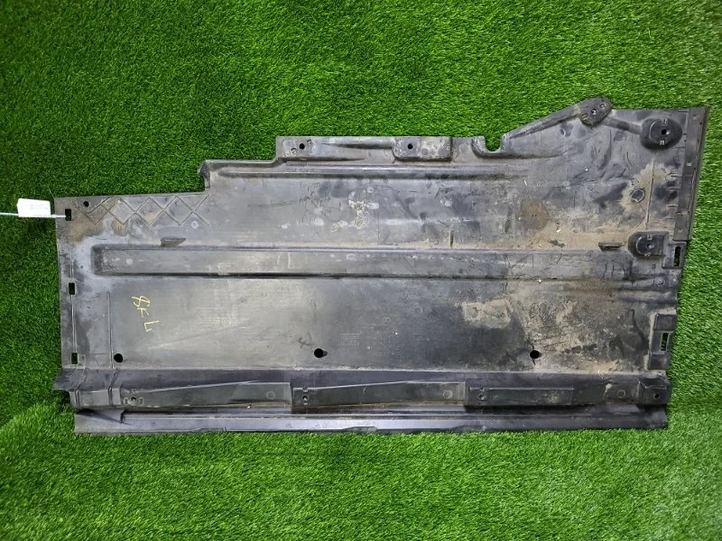 Защита днища Audi A4 2009 8K0825207 B8 CDH 1.8T, левая