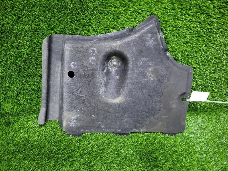 Защита днища Audi A6 2011 4G0825202A C7 CHV 2.8, передняя правая