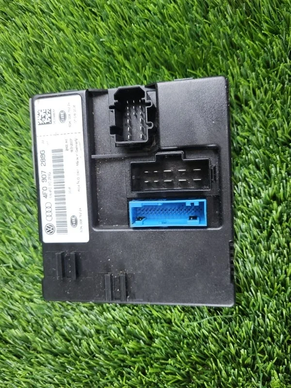 Блок комфорта Audi A6 2005 4F0907289G C6 AUK 3.2