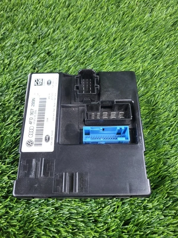 Блок комфорта Audi A6 2005 4F0907289N C6 AUK 3.2