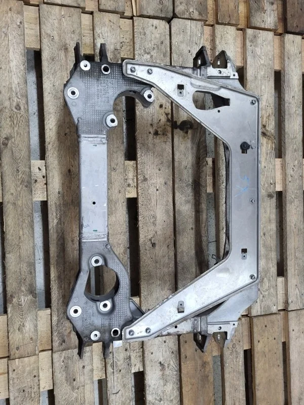 Подрамник Porsche Panamera 2012 97034111105 970 M46.20, передний